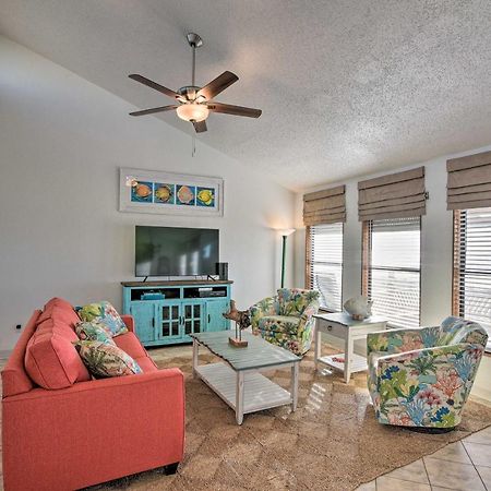 Galveston Beachfront House With Deck And Ocean Views! Exterior photo