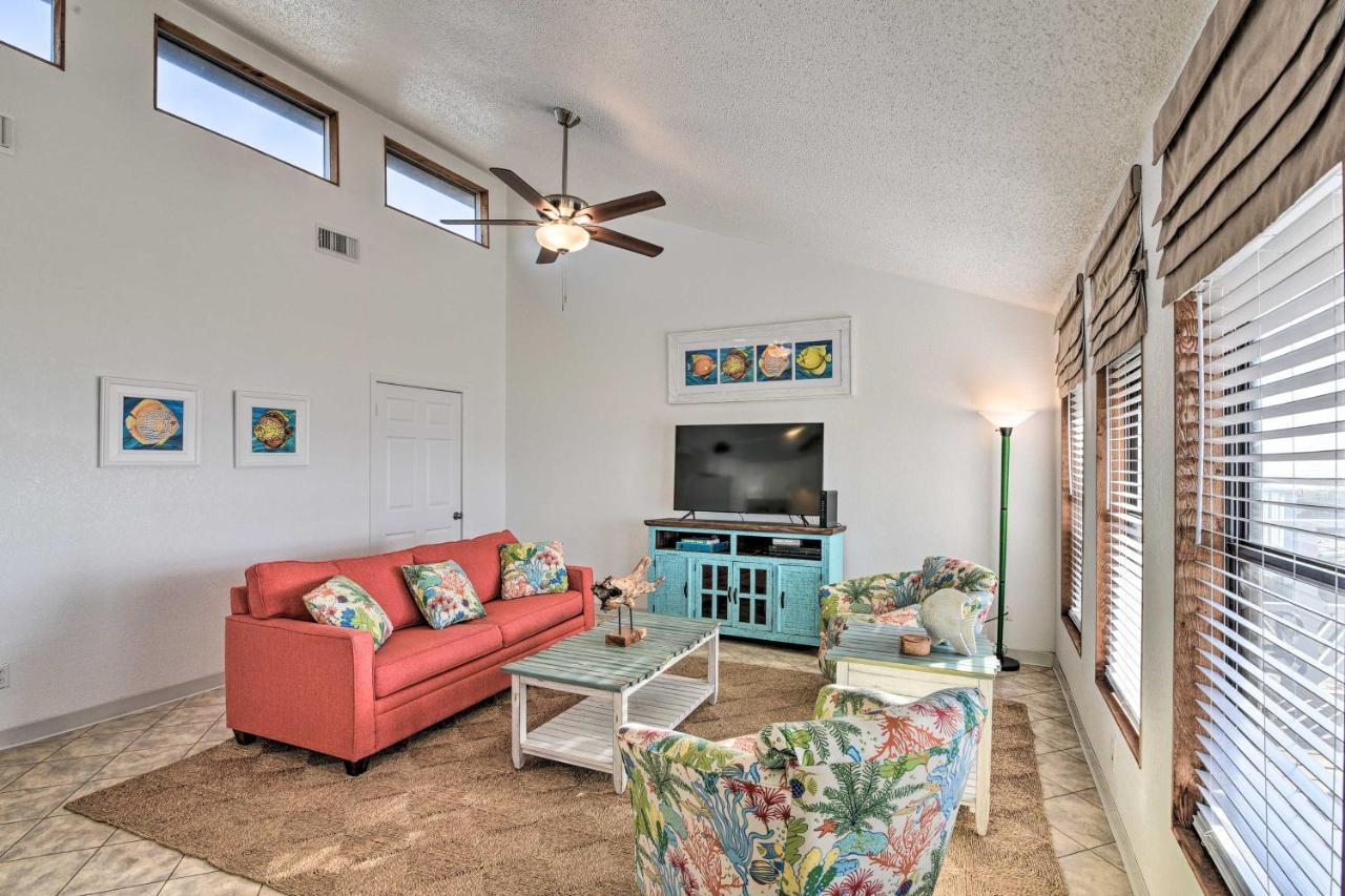 Galveston Beachfront House With Deck And Ocean Views! Exterior photo