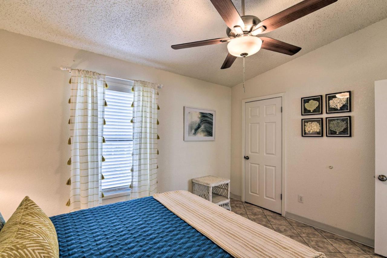 Galveston Beachfront House With Deck And Ocean Views! Exterior photo
